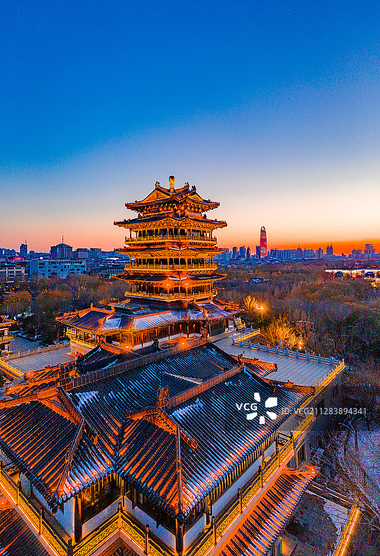 济南大明湖超然楼地标图片素材