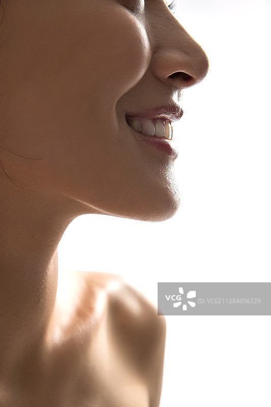 青年女人笑容特写图片素材