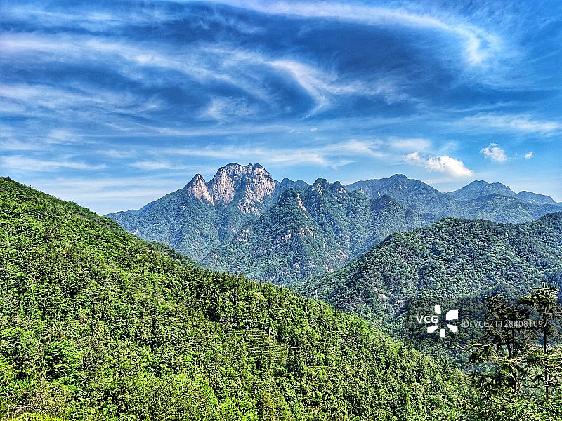 远眺明堂山景图片素材