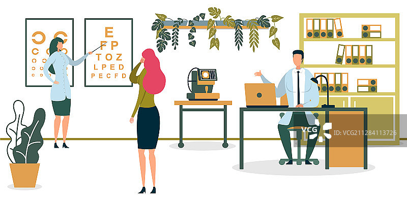女医生检查视力配眼镜图片素材