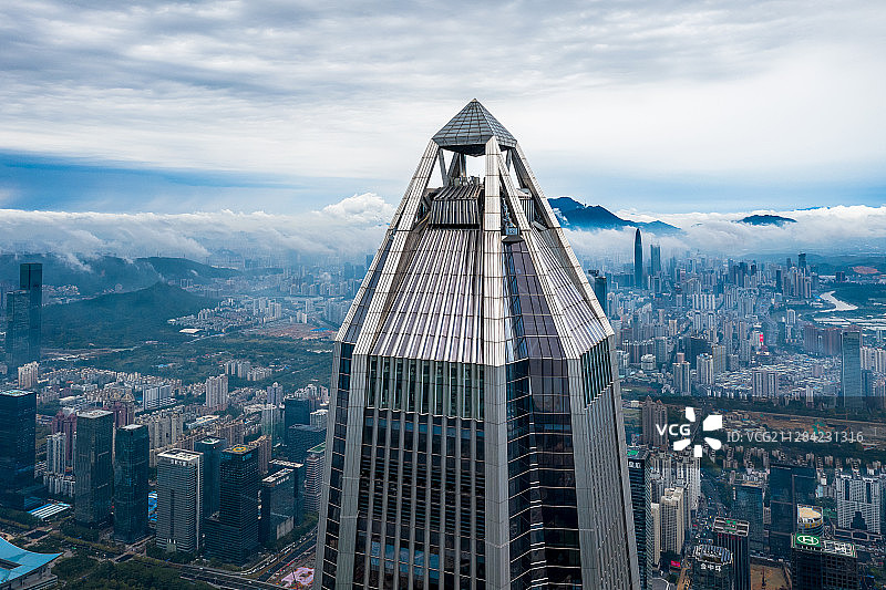 Top of the city图片素材