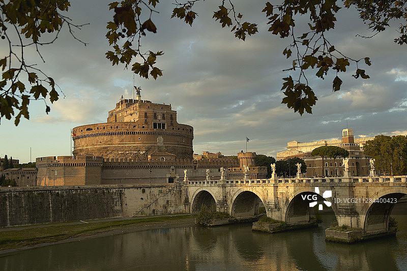 圣天使堡与天使桥，意大利罗马图片素材