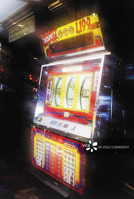 明亮的吃角子老虎机图片素材