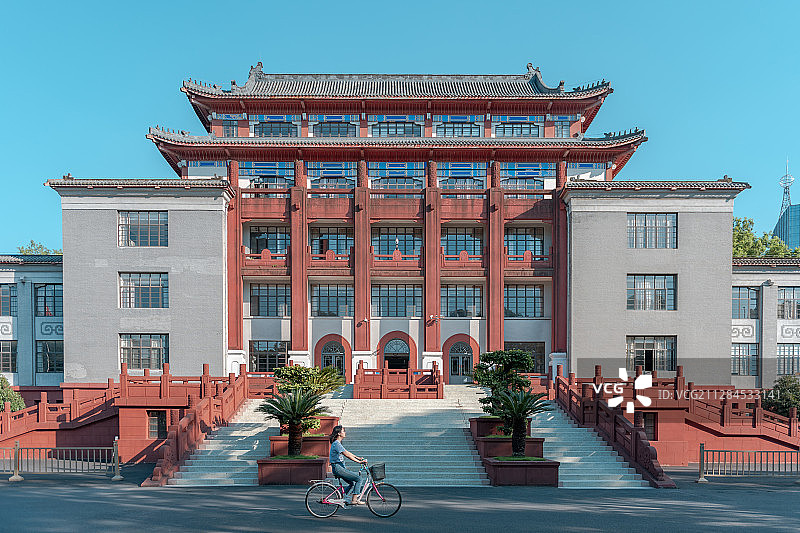 四川大学行政楼图片素材
