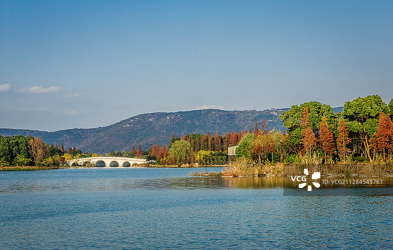 世上湖山图片素材