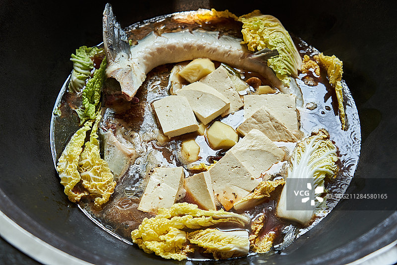 铁锅炖鱼图片素材