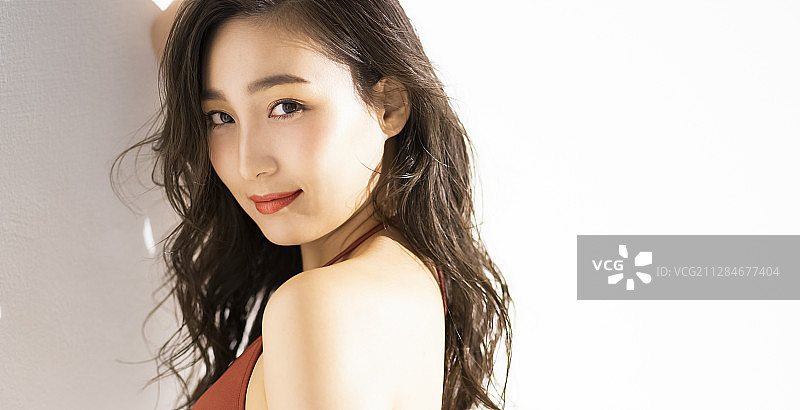 泳装女性肖像图片素材