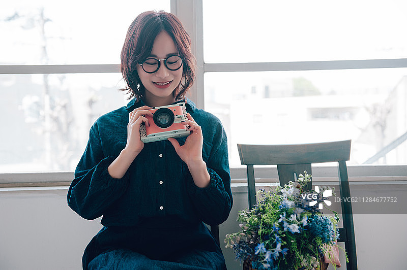 花生女性肖像图片素材