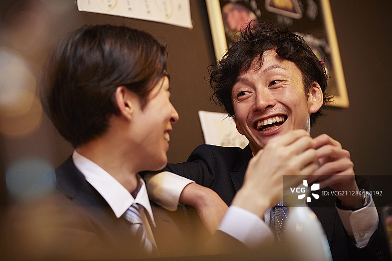 劳动人民饮酒图片素材