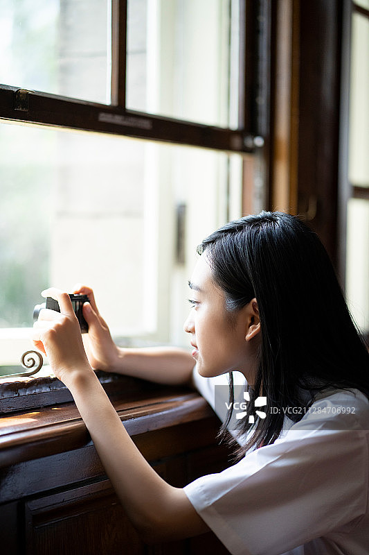 札幌学校旅行的女学生图片素材