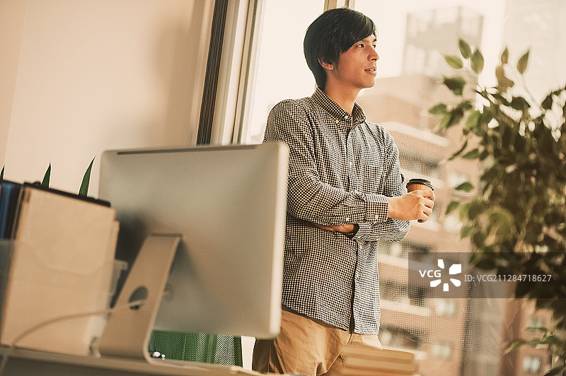商人傍晚咖啡休息图片素材