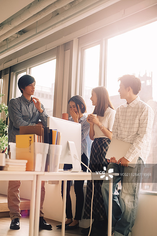 商务女人和商人工作图片素材