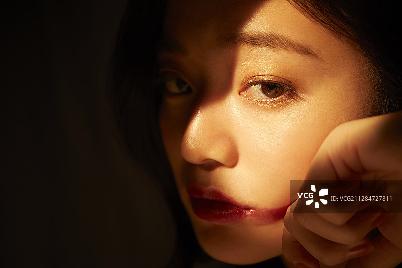 反叛的女人面部图片素材