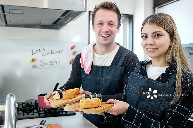 外国人参加的日本料理课程图片素材