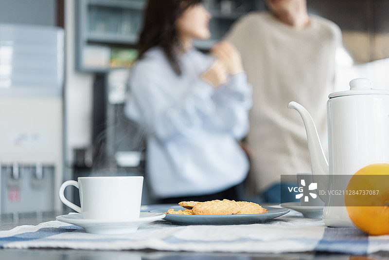 情侣悠闲下午茶时光图片素材