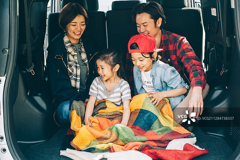 家庭汽车露营图片素材