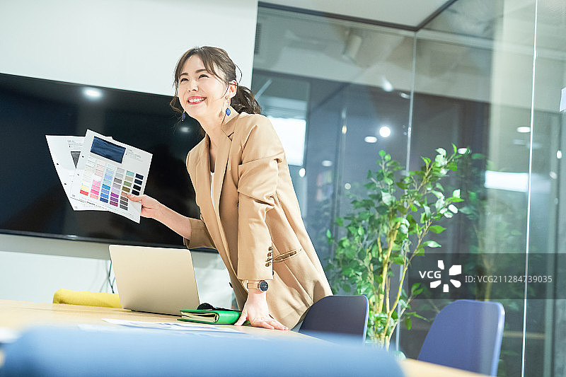 女性商业女性图片素材