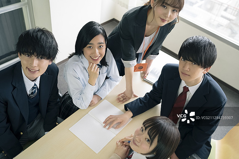 高中生学习预备学校图片素材