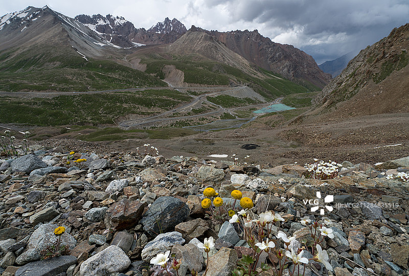 新疆独库公路沿途景色图片素材
