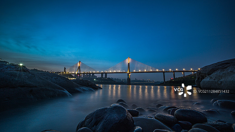 夜晚的马桑溪大桥图片素材
