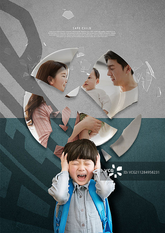 儿童对着带有家庭照片的破盘子尖叫的合成图图片素材