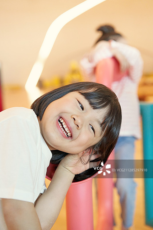 儿童咖啡馆，儿童，教育，幼儿园，专注，倾听图片素材