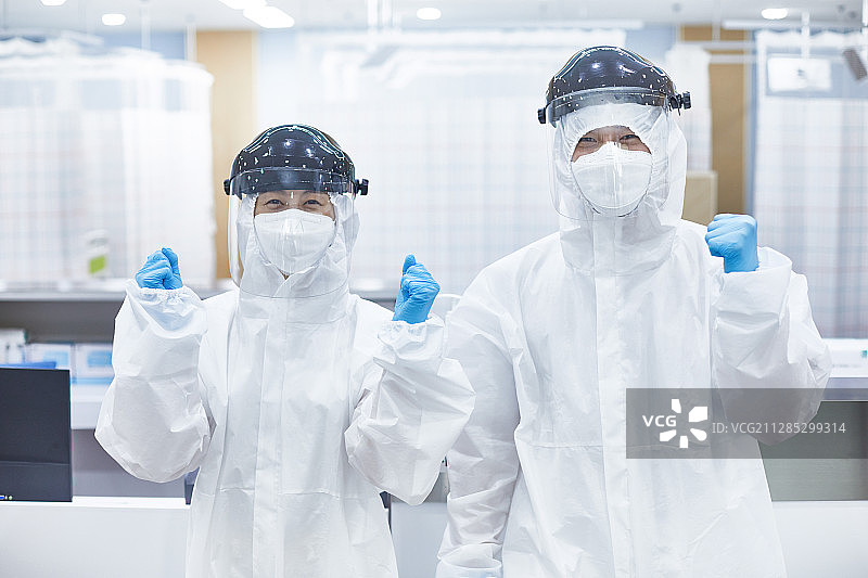 新型冠状病毒，隔离，战胜危机，防护用品，医生，希望图片素材