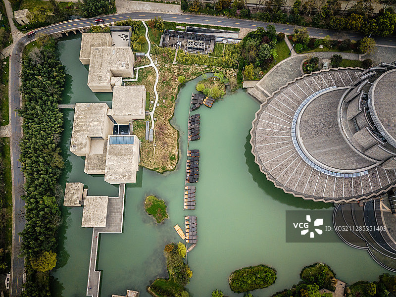 航拍木心美术馆和乌镇大剧院图片素材