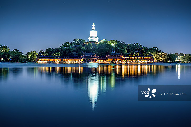 北京北海白塔图片素材