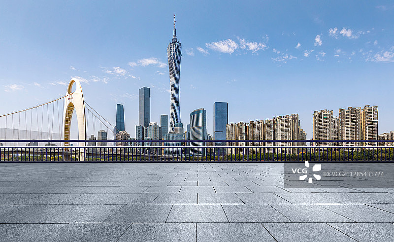 广州市区中心繁华都市风光全景城市天际线地板地面汽车广告背景图图片素材