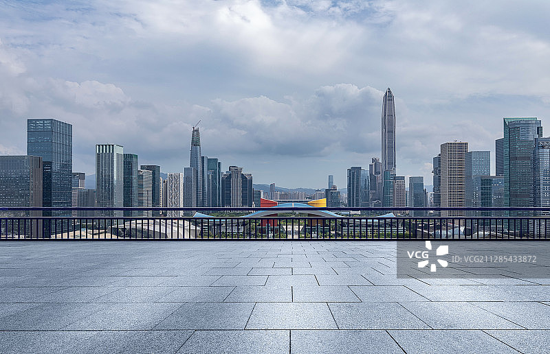 深圳市区广场中心繁华都市风光城市天际线地面地板汽车广告背景图图片素材