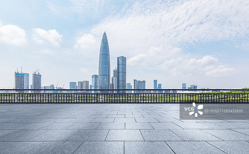 深圳湾市区中心全景都市风光城市天际线地面地板汽车广告背景图图片素材