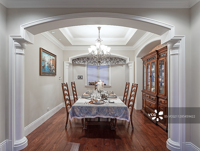 别墅样板房餐厅图片素材