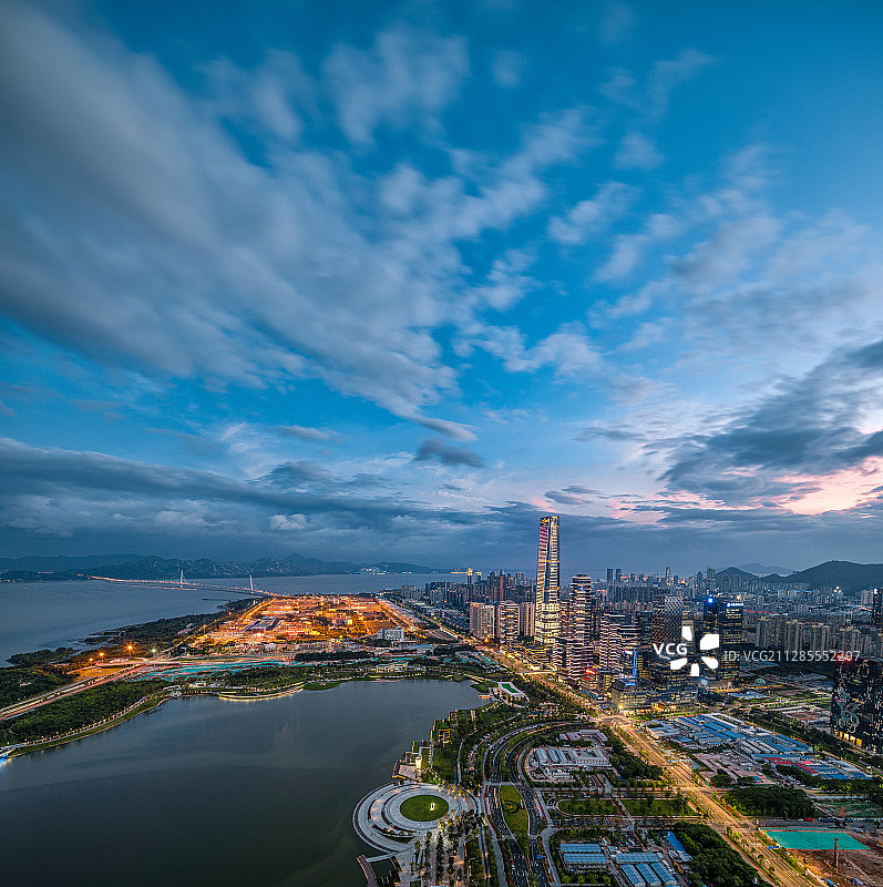 深圳南山深圳湾红树林房地产海岸线金融中心体育馆图片素材