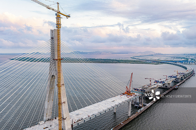 建设中的洪鹤大桥图片素材
