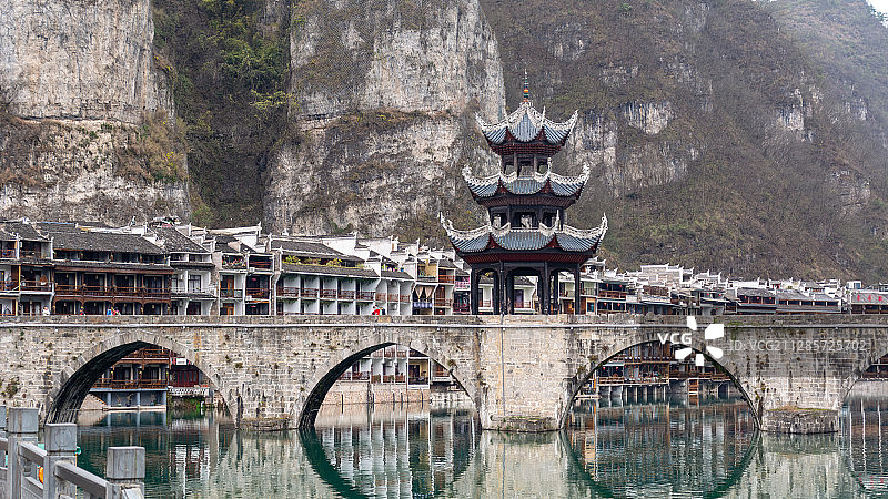 贵州镇远古城祝圣桥图片素材