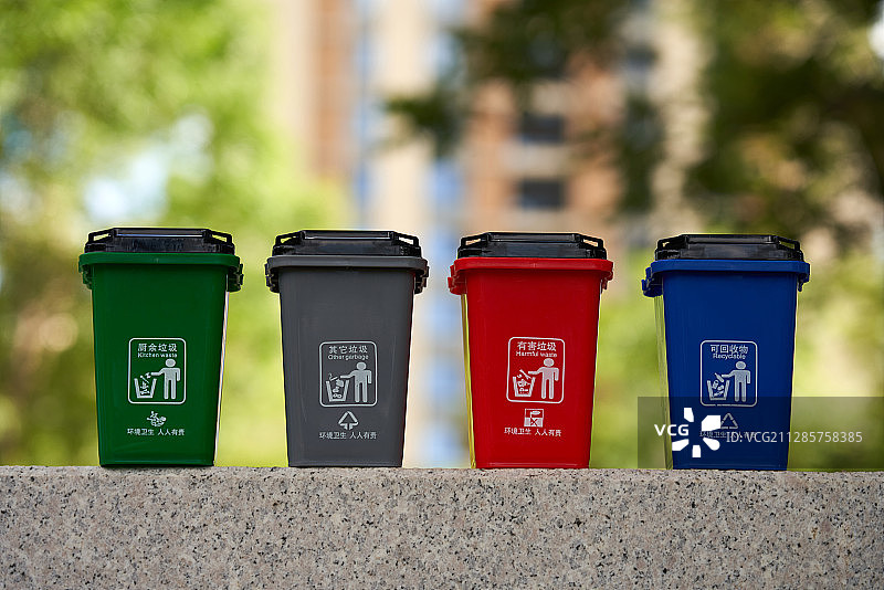 垃圾分类垃圾桶图片素材