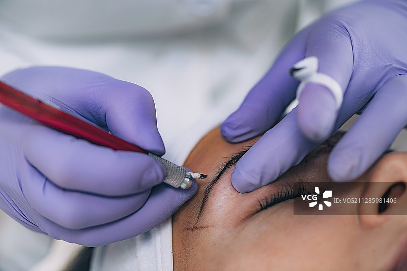 眉毛微刀图片素材