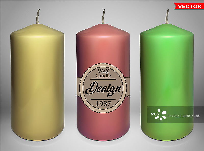 逼真的彩色大蜡烛设计图片素材