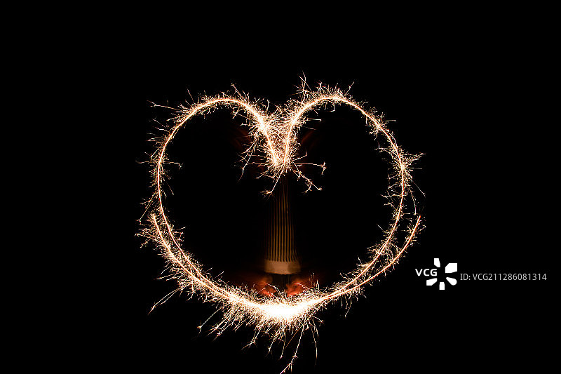 仙女棒，烟花，心形图片素材