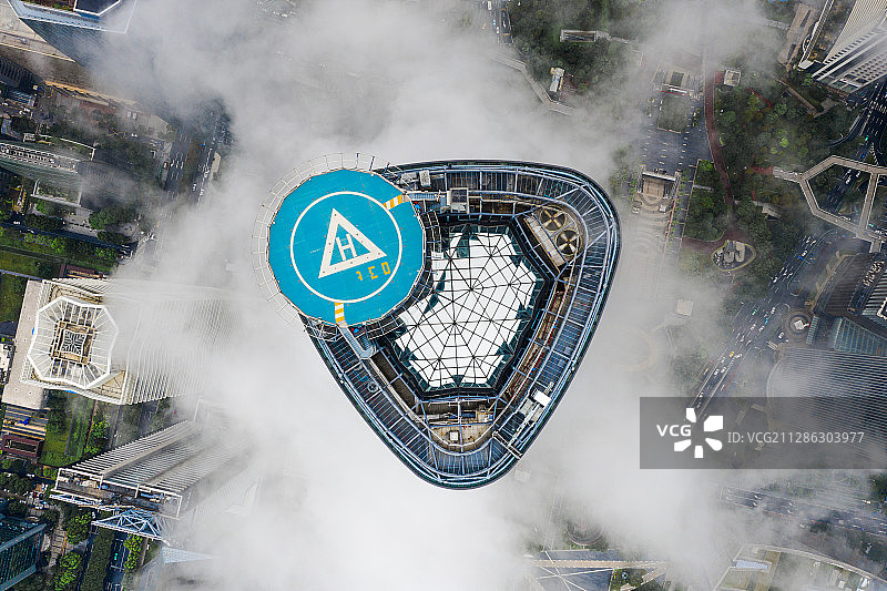 航拍广州珠江新城,天河,CBD,云海云墙,穿云,高楼大厦建筑图片素材