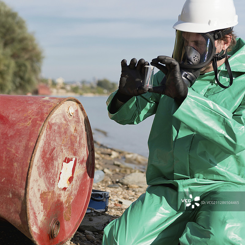 化学品泄漏检查图片素材
