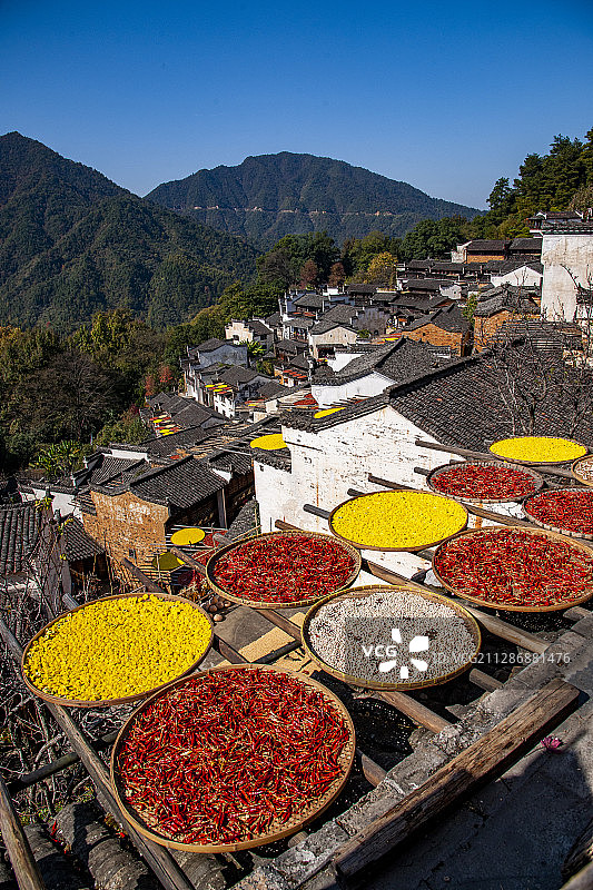 江西婺源县篁岭村晒秋图片素材