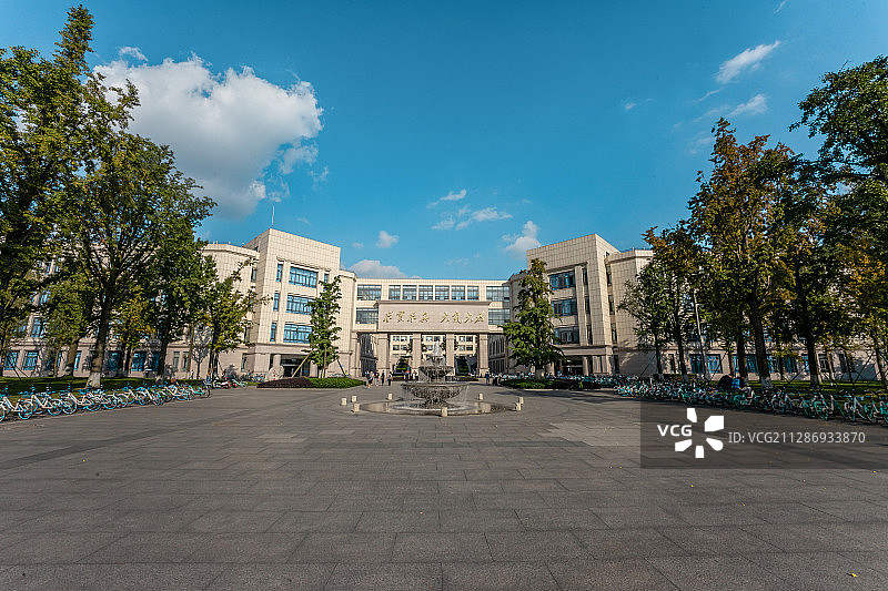 电子科技大学品学楼喷泉广场图片素材