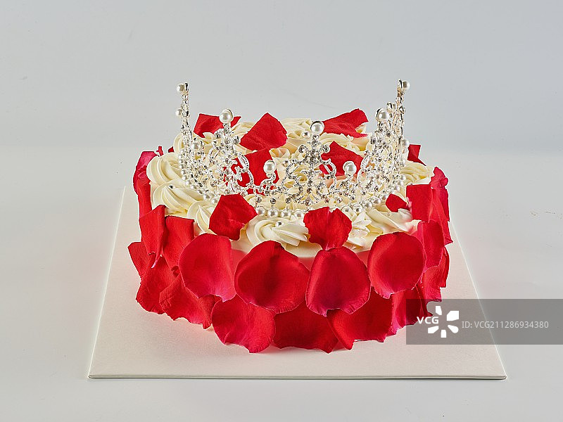 玫瑰皇冠生日蛋糕图片素材