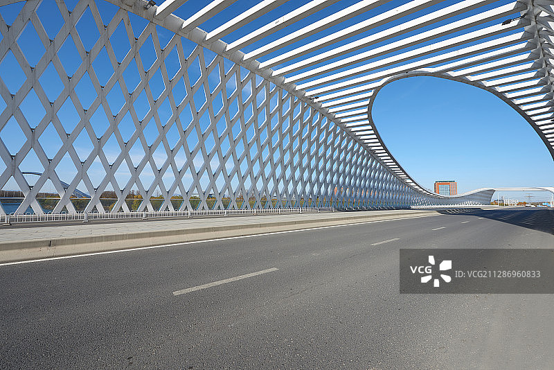 现代几何形状公路桥图片素材