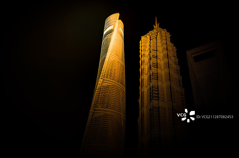 上海的地标建筑群夜景图片素材