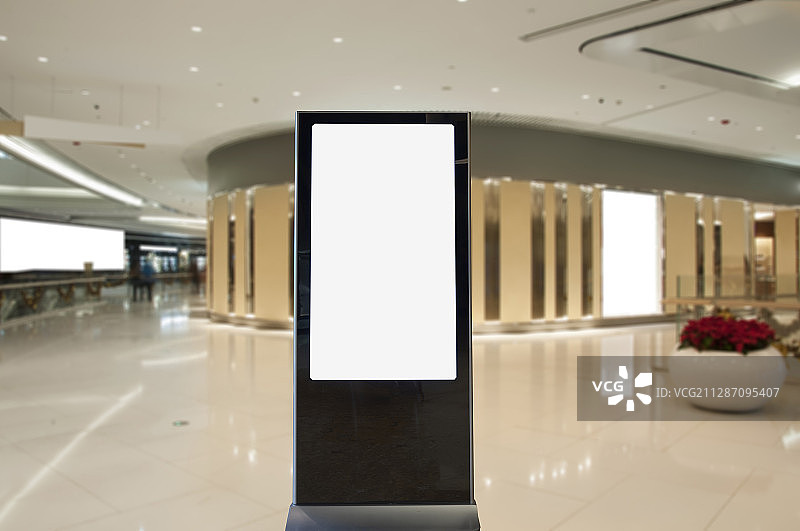 商业中心空白海报展示屏图片素材
