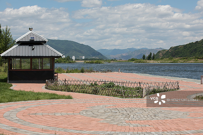 鸭绿江边图片素材