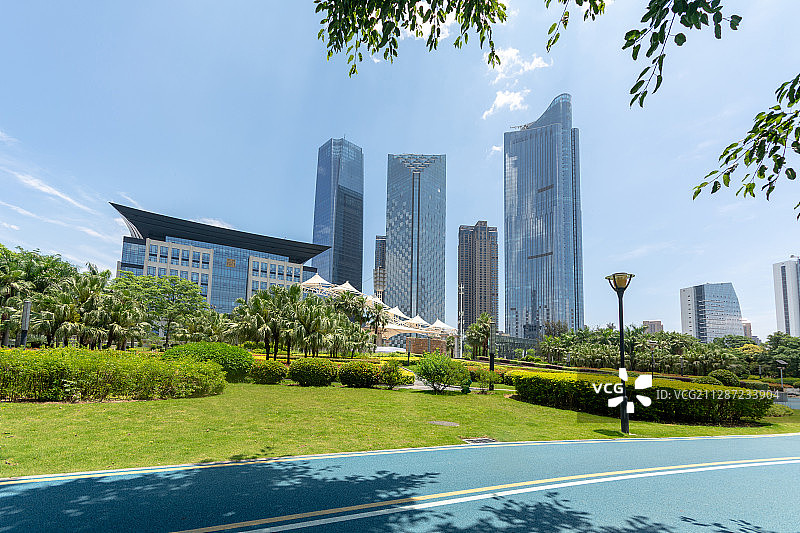 福州闽江北岸CBD城市公园道路图片素材